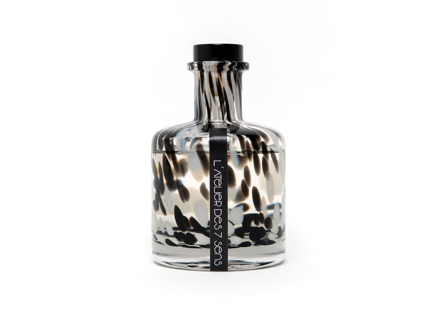 Black rose reed diffuser