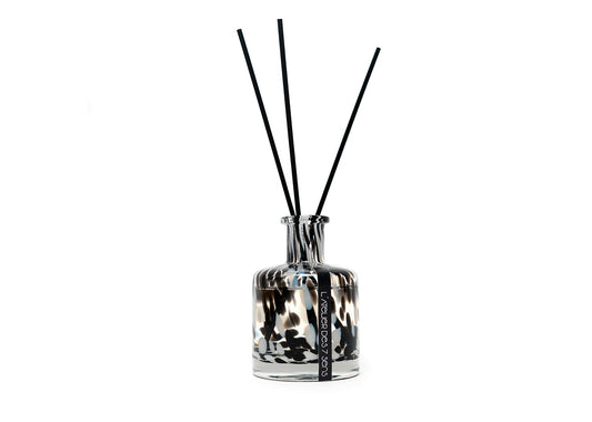 Black rose reed diffuser